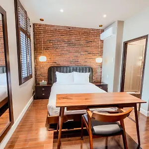 https://unique-stays-boutique-quartier-latin-room-202-montreal.hotels-in-montreal.org